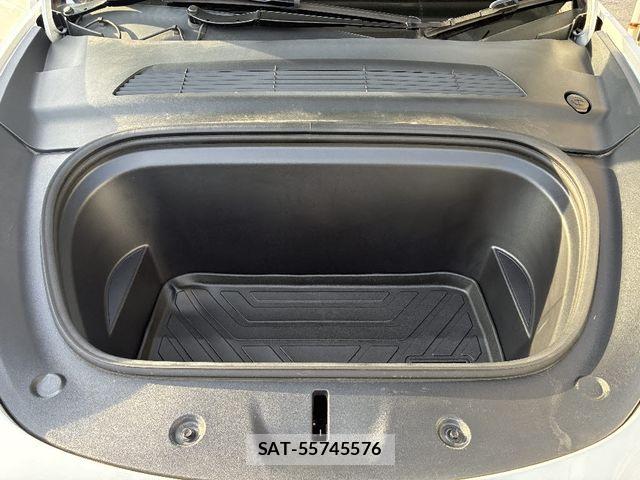 Tesla MODEL Y 2023-07 8210682-18