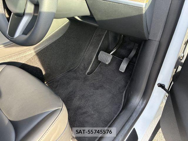 Tesla MODEL Y 2023-07 8210682-22