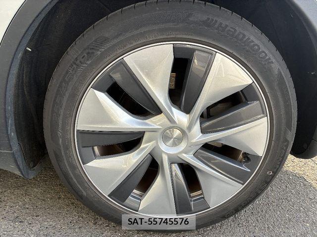 Tesla MODEL Y 2023-07 8210682-29