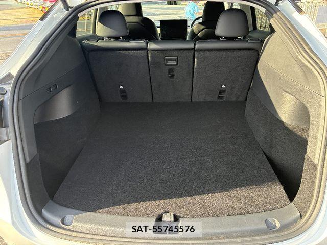 Tesla MODEL Y 2023-07 8210682-5