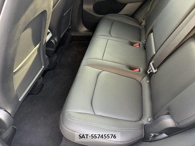 Tesla MODEL Y 2023-07 8210682-7