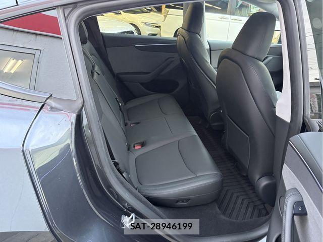 Tesla MODEL Y 2025-06 8232148-10