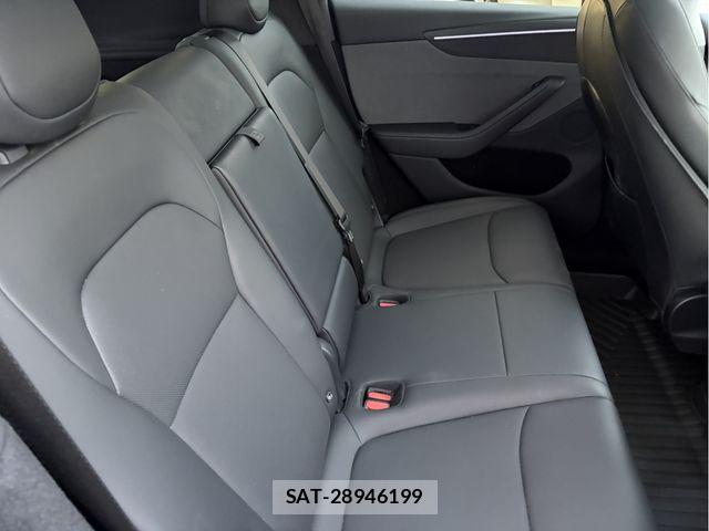 Tesla MODEL Y 2025-06 8232148-11