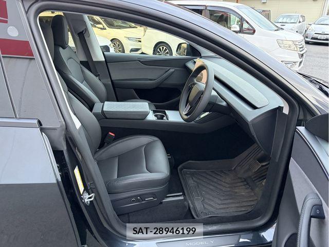 Tesla MODEL Y 2025-06 8232148-13