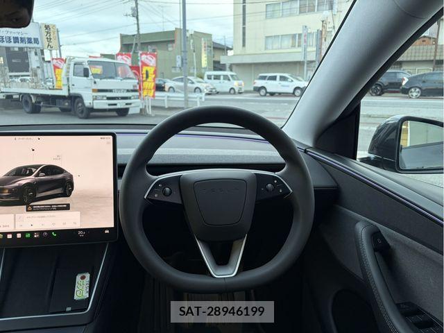 Tesla MODEL Y 2025-06 8232148-15