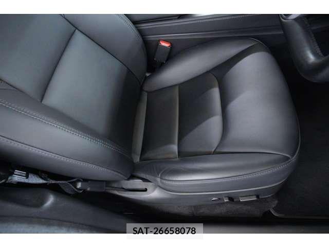 Tesla MODEL Y 2022-11 8232149-5