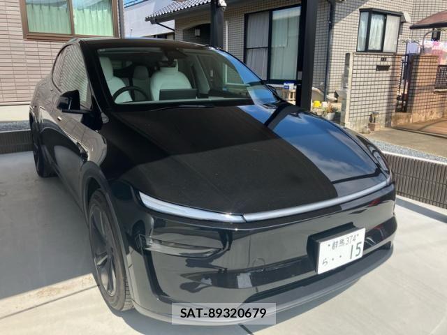 Tesla MODEL Y 2025-09 8317647-0