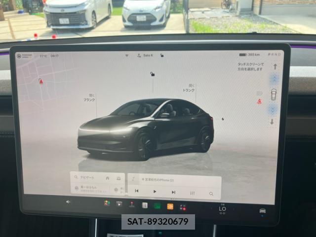 Tesla MODEL Y 2025-09 8317647-16