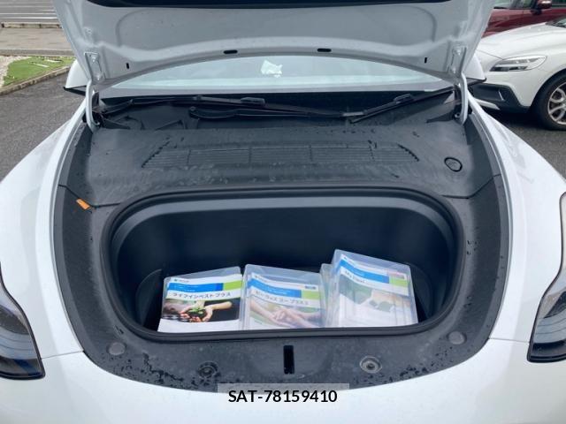 Tesla MODEL Y 2024-03 8317655-11