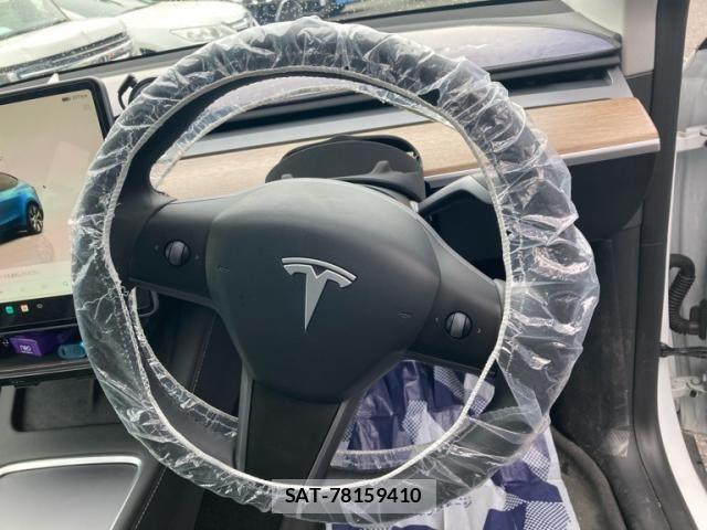 Tesla MODEL Y 2024-03 8317655-18
