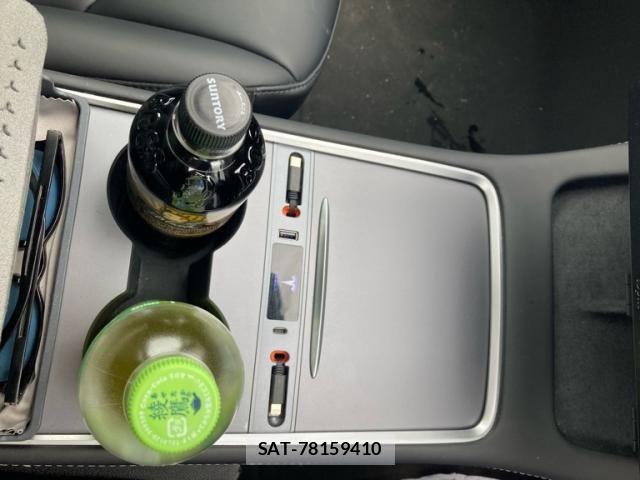 Tesla MODEL Y 2024-03 8317655-21