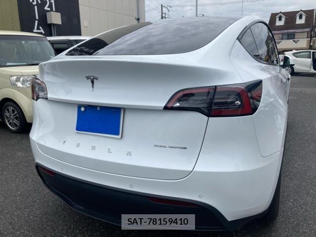 Tesla MODEL Y 2024-03 8317655-3