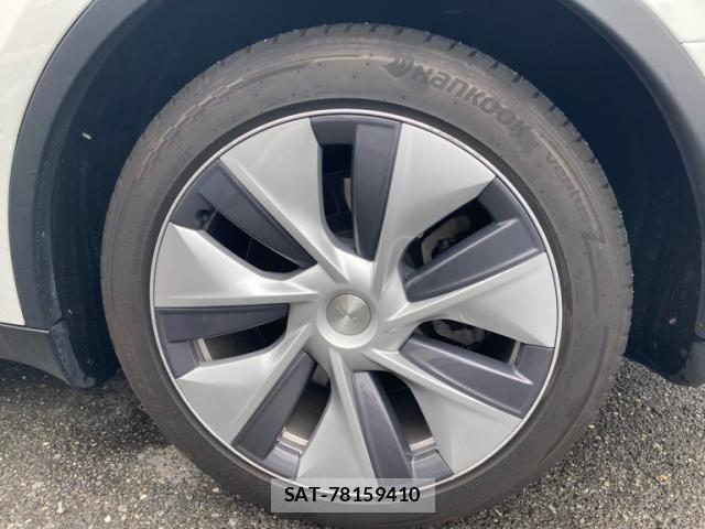 Tesla MODEL Y 2024-03 8317655-7