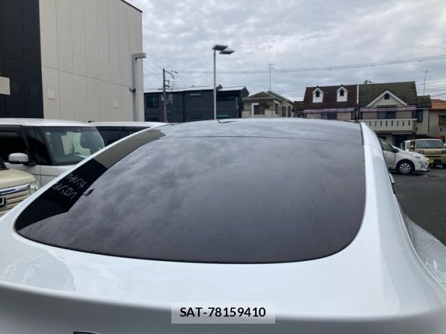 Tesla MODEL Y 2024-03 8317655-8