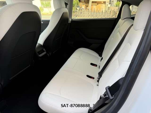 Tesla MODEL Y 2023-04 8317656-9