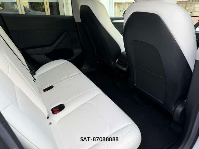 Tesla MODEL Y 2023-04 8317656-8