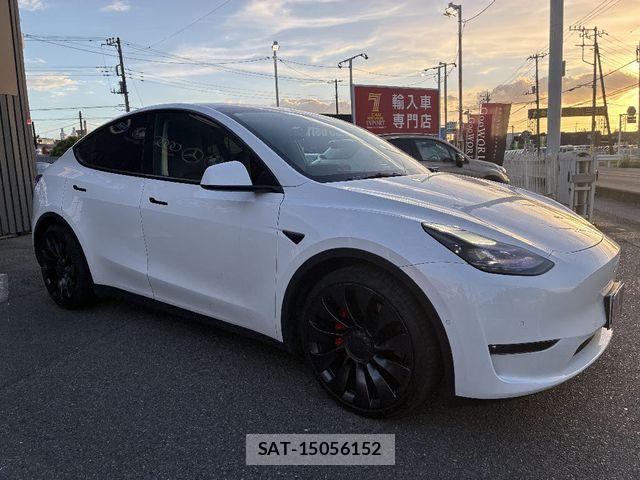 Tesla MODEL Y 2022-11 8369429-25