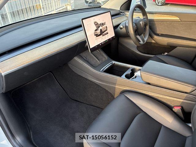 Tesla MODEL Y 2022-11 8369429-8