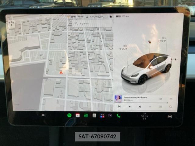 Tesla MODEL Y 2023-03 8369426-18