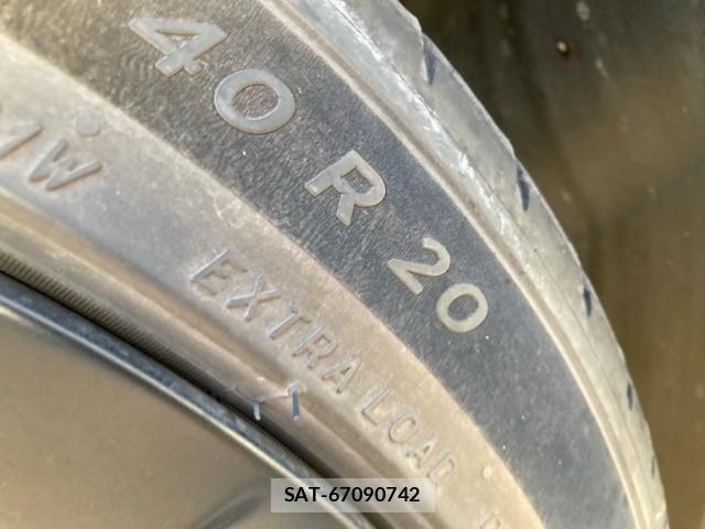 Tesla MODEL Y 2023-03 8369426-4