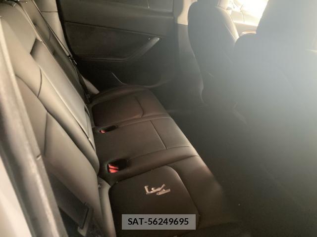 Tesla MODEL Y 2023-11 8372290-15