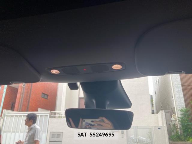 Tesla MODEL Y 2023-11 8372290-23