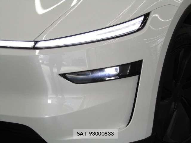Tesla MODEL Y 2025-12 8415475-14