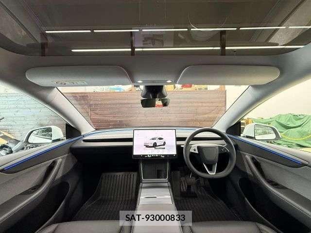Tesla MODEL Y 2025-12 8415475-5