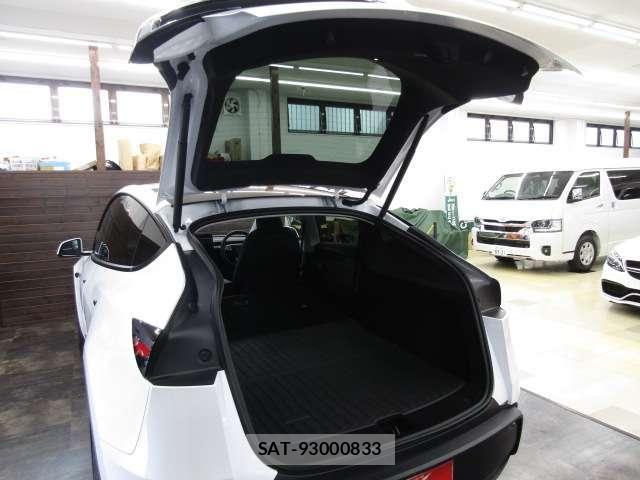 Tesla MODEL Y 2025-12 8415475-8