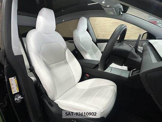 Tesla MODEL Y 2025-09 8486180-10