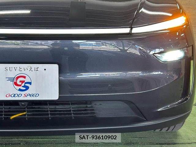 Tesla MODEL Y 2025-09 8486180-19
