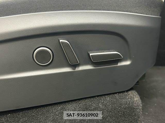 Tesla MODEL Y 2025-09 8486180-5