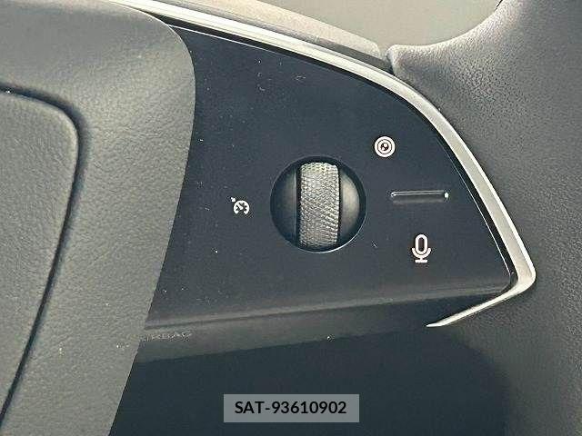 Tesla MODEL Y 2025-09 8486180-6