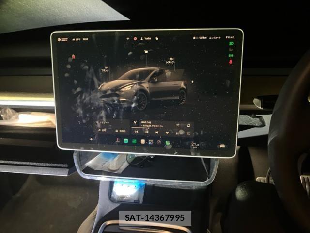 Tesla MODEL Y 2023-02 8486181-21