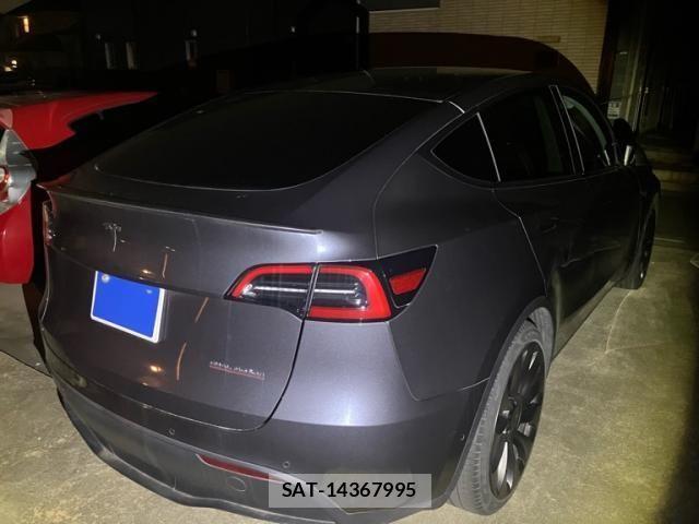Tesla MODEL Y 2023-02 8486181-8