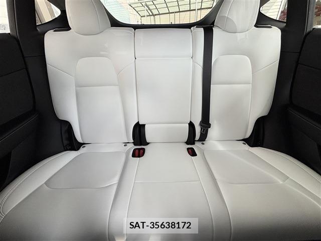 Tesla MODEL Y 2023-09 8527790-16