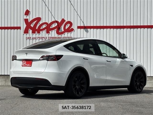 Tesla MODEL Y 2023-09 8527790-2