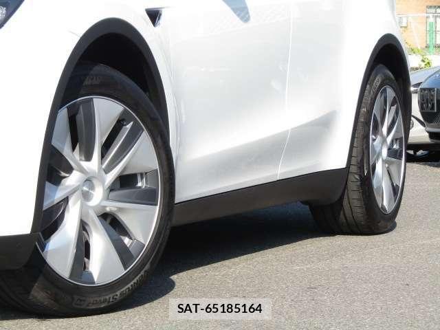 Tesla MODEL Y 2023-07 8527789-15