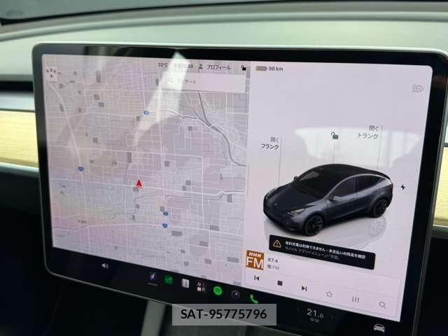 Tesla MODEL Y 2023-10 8563818-4