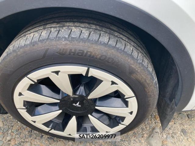Tesla MODEL Y 2023-12 8629370-10