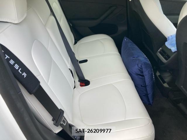 Tesla MODEL Y 2023-12 8629370-14