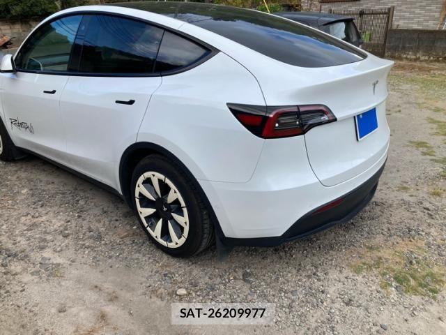 Tesla MODEL Y 2023-12 8629370-6