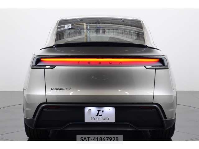 Tesla MODEL Y 2026-05 8629367-17