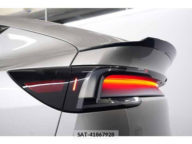 Tesla MODEL Y 2026-05 8629367-7