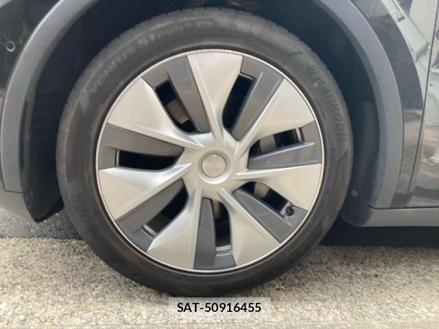 Tesla MODEL Y 2022-12 8629369-9