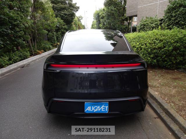 Tesla MODEL Y 2026-06 8662004-4