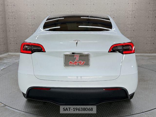 Tesla MODEL Y 2024-06 8667035-11