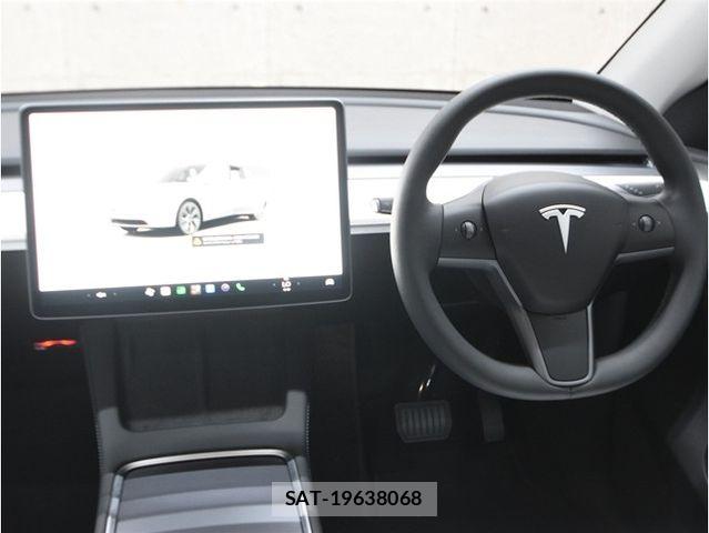 Tesla MODEL Y 2024-06 8667035-15