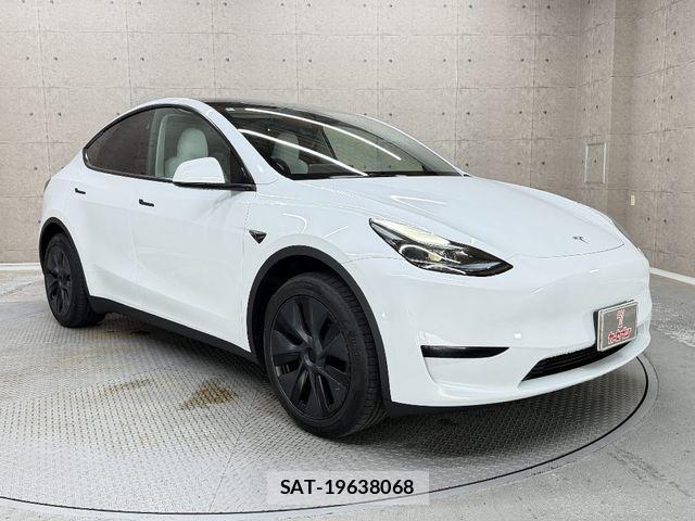 Tesla MODEL Y 2024-06 8667035-7