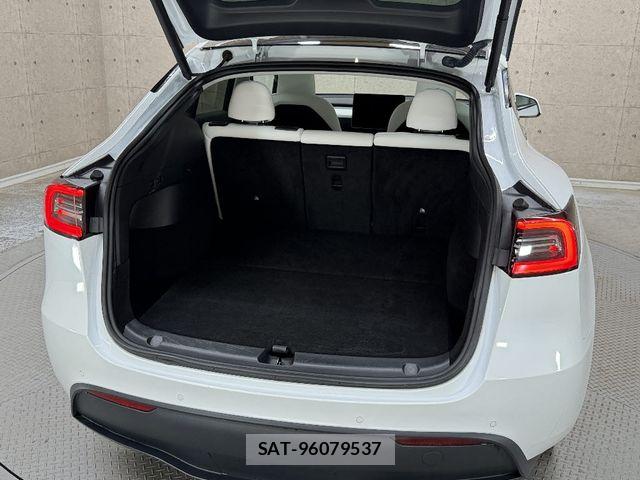Tesla MODEL Y 2023-08 8746360-12